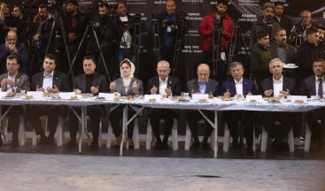 Millet İttifakı’nın Cumhurbaşkanı ve yardımcı adayları fotoğraf karesine zor sığdı